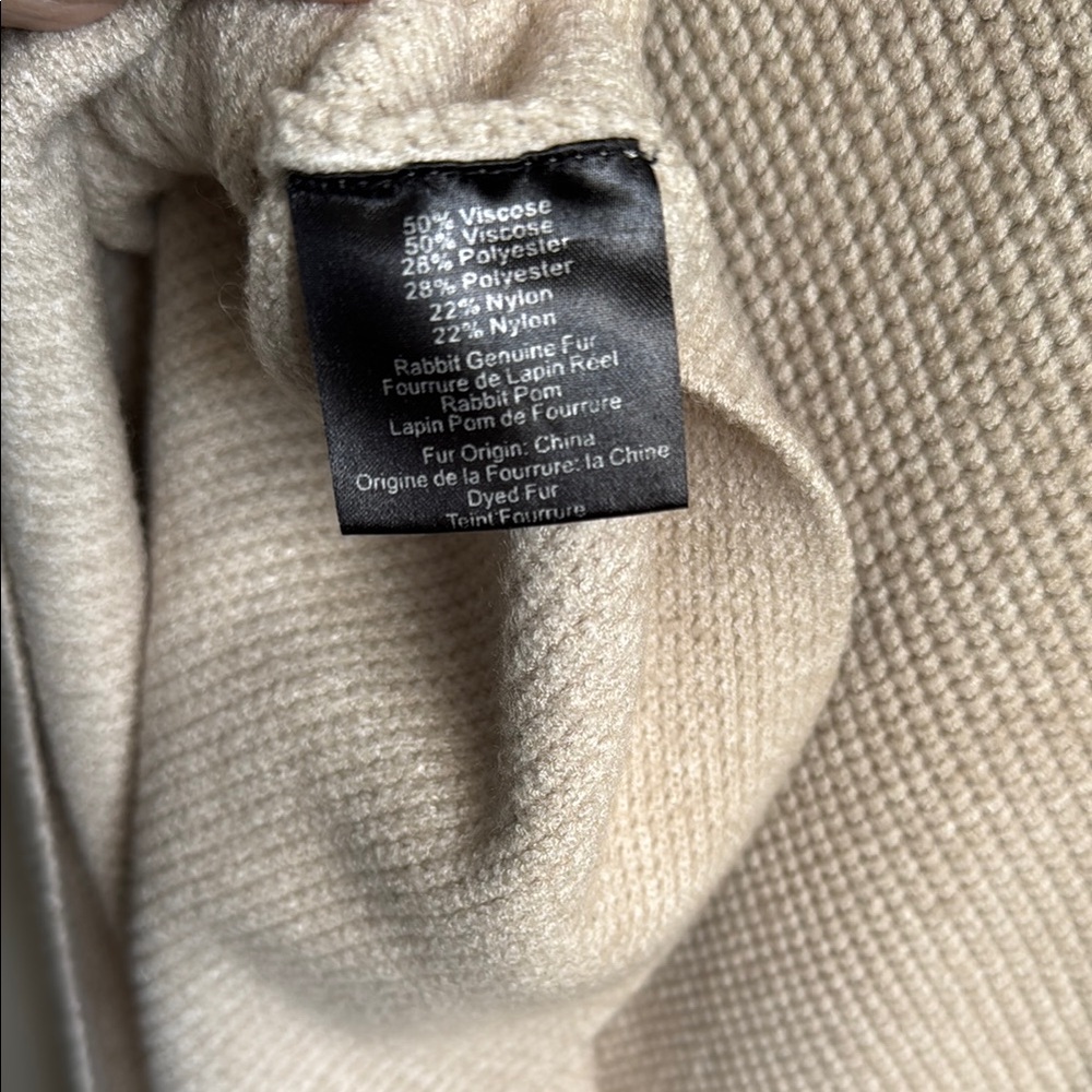 Neiman Marcus Beige Poncho with Rabbit Fur Poofs - Picture 4 of 5